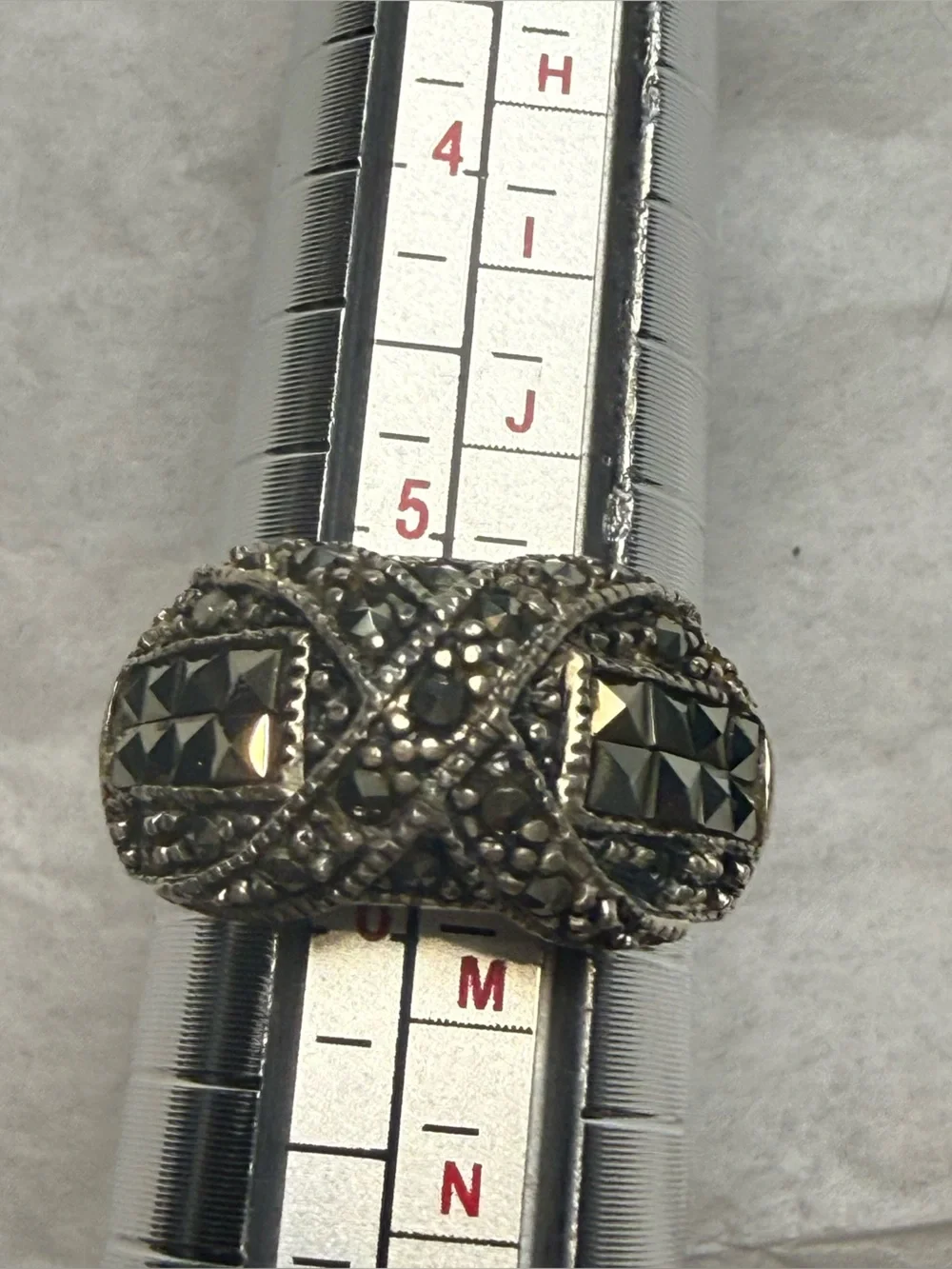 Sterling Silver Marcasite Criss Cross Statement Ring Size 5.5